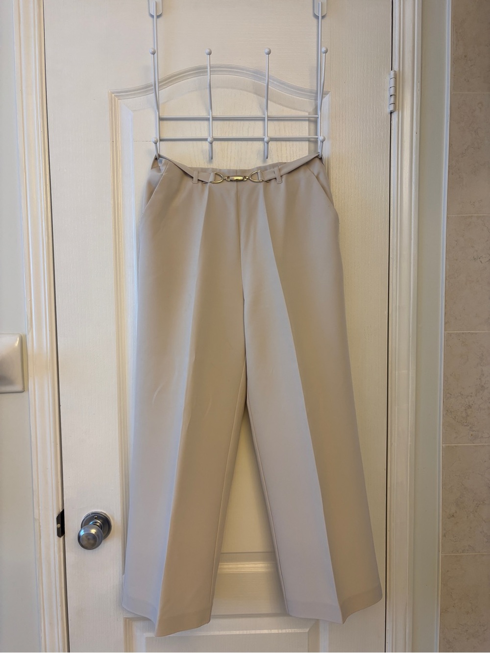 Suzy Shier Beige Wide-Leg Dress Pants with Gold Accent
